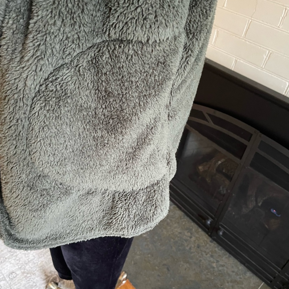 Cozy Hooded Teddy Coat - Picture 3 of 6